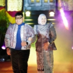 Bupati Tanjung Jabung Timur Bersama Putranya Tampil Memukau Di pagelaran Batik Jambi