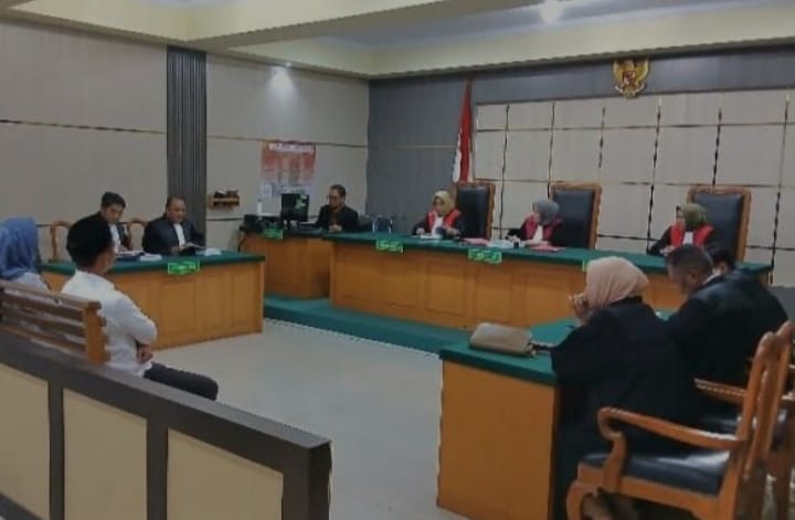 Korupsi Pupuk Subsidi Tiga Terdakwa Dituntut Hukuman Berbeda