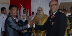 Bupati Tanjung Jabung Timur Hj.Dillah Hikmah Sari Melantik Pengurus KONI Tanjab Timur 2025-2029