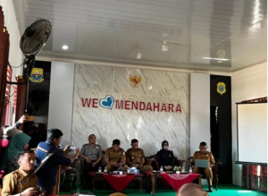 Wakil Ketua DPRD Tanjab Timur, Hj. Siti Aminah, SE  Hadiri Musrenbang  Di Kecamatan Mendahara