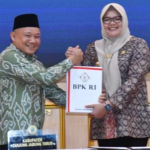 Bupati Tanjung Jabung Timur Hj.Dillah Hikmah Sari Terima Langsung Penghargaan Untuk Ke Delapan Kalinya.